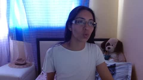 Snapshot of 1sasha_grey__1 chatting on 09-13-25, 06:40 paola online show from 09-13-25, 06:40