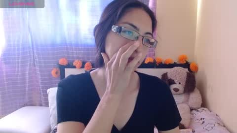 paola online show from 11-18-25, 10:03