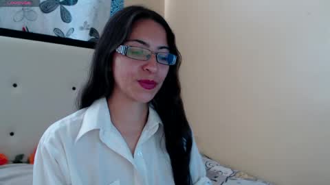paola online show from 04-15-26, 06:04