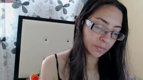 paola online show from 04-19-26, 05:01