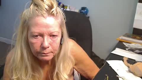 Susan online show from 12-03-24, 04:06