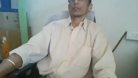 Snapshot of 2277harsh chatting on 02-11-25, 07:23 2277harsh online show from 02-11-25, 07:23