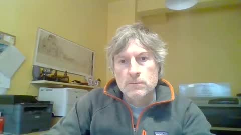 Snapshot of 22esserre chatting on 12-18-24, 02:49 22esserre online show from 12-18-24, 02:49