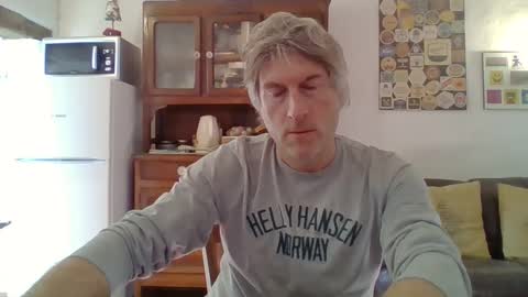 Snapshot of 22esserre chatting on 12-20-24, 12:49 22esserre online show from 12-20-24, 12:49