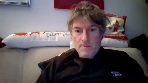 Snapshot of 22esserre chatting on 12-23-24, 10:12 22esserre online show from 12-23-24, 10:12
