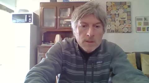 Snapshot of 22esserre chatting on 01-03-25, 09:47 22esserre online show from 01-03-25, 09:47