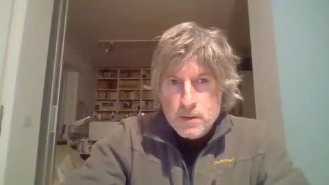 Snapshot of 22esserre chatting on 01-29-25, 05:35 22esserre online show from 01-29-25, 05:35
