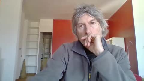 Snapshot of 22esserre chatting on 02-06-25, 01:21 22esserre online show from 02-06-25, 01:21