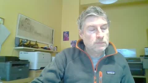 Snapshot of 22esserre chatting on 02-18-25, 09:32 22esserre online show from 02-18-25, 09:32