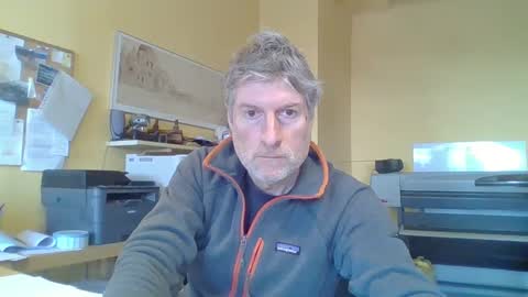 Snapshot of 22esserre chatting on 03-06-25, 10:20 22esserre online show from 03-06-25, 10:20
