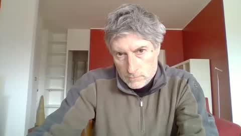 Snapshot of 22esserre chatting on 03-10-25, 01:21 22esserre online show from 03-10-25, 01:21