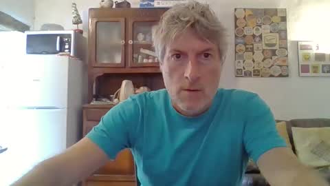 Snapshot of 22esserre chatting on 09-17-25, 11:23 22esserre online show from 09-17-25, 11:23