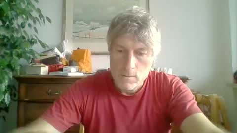 Snapshot of 22esserre chatting on 10-04-25, 04:16 22esserre online show from 10-04-25, 04:16