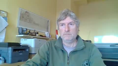 Snapshot of 22esserre chatting on 10-07-25, 08:00 22esserre online show from 10-07-25, 08:00