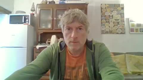Snapshot of 22esserre chatting on 10-13-25, 11:43 22esserre online show from 10-13-25, 11:43