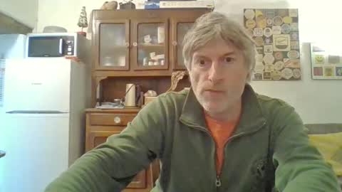 22esserre online show from 10-29-25, 01:02