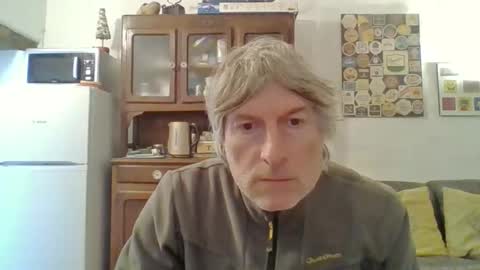 22esserre online show from 11-24-25, 01:11