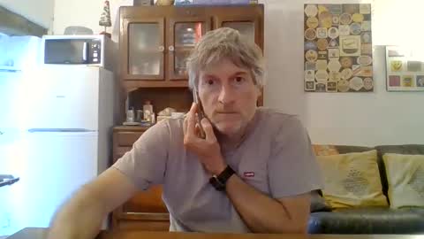 Snapshot of 22esserre chatting on 06-03-26, 11:46 22esserre online show from 06-03-26, 11:46