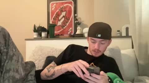 Snapshot of 26sneakers chatting on 01-02-25, 07:29 26sneakers online show from 01-02-25, 07:29