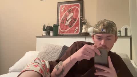 Snapshot of 26sneakers chatting on 02-01-25, 02:26 26sneakers online show from 02-01-25, 02:26