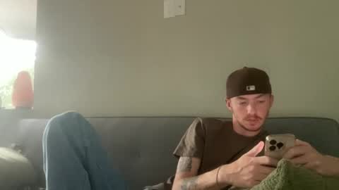 Snapshot of 26sneakers chatting on 09-14-25, 11:48 26sneakers online show from 09-14-25, 11:48