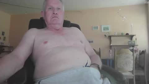 29famila online show from 09-20-25, 04:08