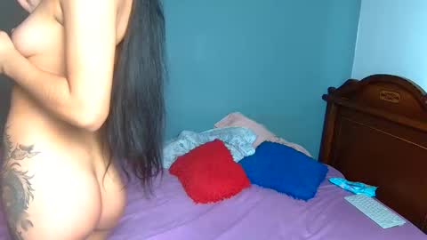 Snapshot of 2cgirls18 chatting on 11-13-25, 05:56 Tip us ask our names online show from 11-13-25, 05:56