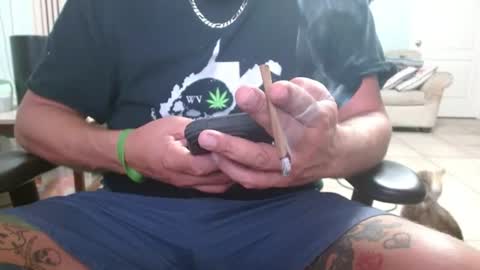 Snapshot of 2dirtyhillbillies chatting on 06-28-26, 03:12 ThrillBilly online show from 06-28-26, 03:12
