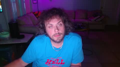 Snapshot of 2dirtyhillbillies chatting on 06-30-26, 12:33 ThrillBilly online show from 06-30-26, 12:33