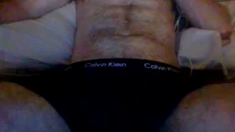 Snapshot of 2hard2humble chatting on 12-19-25, 04:03 2hard2humble online show from 12-19-25, 04:03