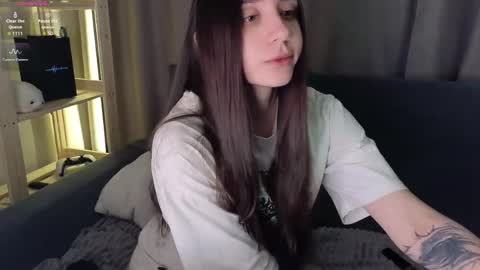 Lina       free control in pvt online show from 04-23-26, 12:15