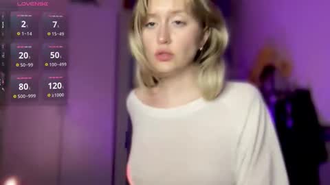 Snapshot of 2kepler22b chatting on 11-25-25, 07:58 . online show from 11-25-25, 07:58