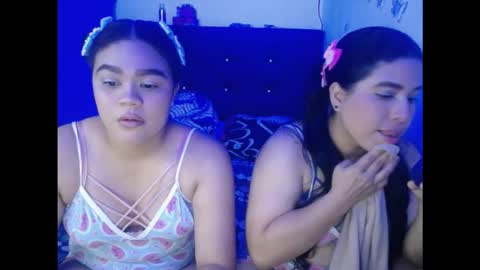 2moons_full_of_love online show from 11-05-25, 11:16