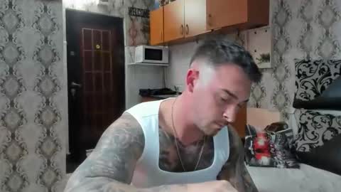 Snapshot of 2sexymuscles chatting on 10-25-25, 07:52 2sexymuscles online show from 10-25-25, 07:52