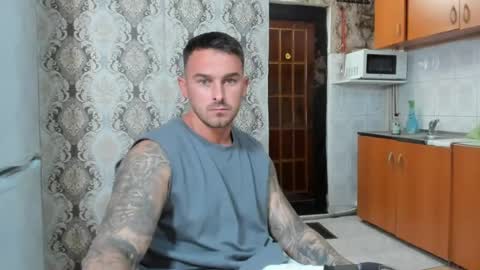 2sexymuscles online show from 07-24-26, 08:29