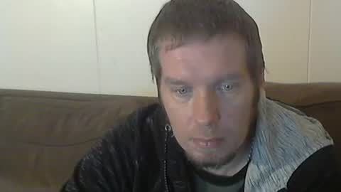 2small4you83 online show from 01-19-25, 12:49