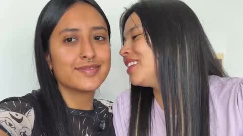 Snapshot of 2summerlove2 chatting on 01-18-26, 02:32 Dalilah and Tarah online show from 01-18-26, 02:32