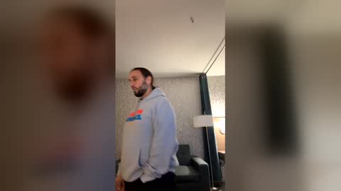 Snapshot of 33adidas chatting on 02-22-26, 11:47 33adidas online show from 02-22-26, 11:47