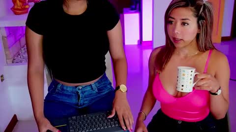 independent model online show from 03-06-25, 09:03