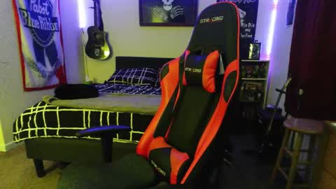 Snapshot of 3ndlessmike chatting on 03-03-26, 12:00 3ndlessmike online show from 03-03-26, 12:00