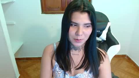 Snapshot of 3rika_gomez chatting on 03-12-25, 10:07 erika online show from 03-12-25, 10:07