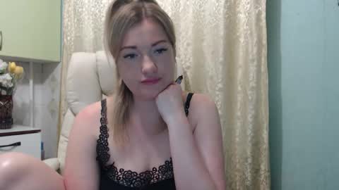 Snapshot of 3sweetcandy3 chatting on 05-09-26, 10:48 3sweetcandy3 online show from 05-09-26, 10:48