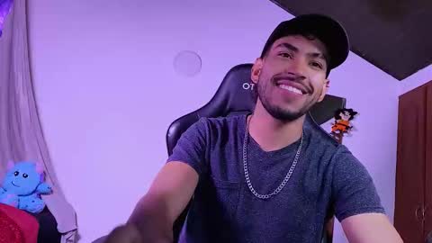 E V I L online show from 02-04-26, 12:05