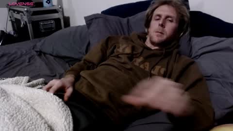 Snapshot of 420cumharder chatting on 01-20-25, 10:51 fun dude online show from 01-20-25, 10:51