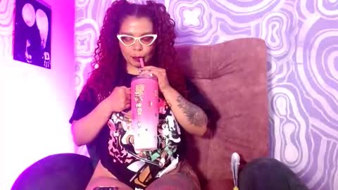 Snapshot of 420viol3ta_ chatting on 03-07-26, 01:46 Violeta online show from 03-07-26, 01:46