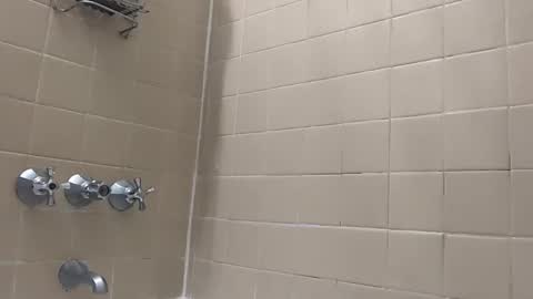 Snapshot of 48_yearoldho chatting on 02-25-25, 02:58 FreddyG online show from 02-25-25, 02:58