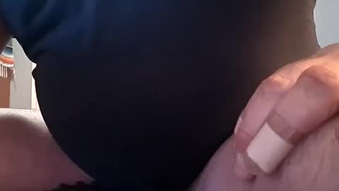 Snapshot of 48_yearoldho chatting on 03-06-25, 02:51 FreddyG online show from 03-06-25, 02:51