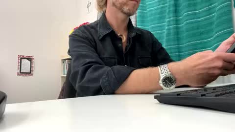 Snapshot of 555tony555 chatting on 03-18-26, 03:53 555tony555 online show from 03-18-26, 03:53