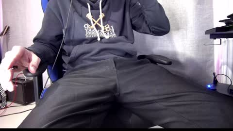 Snapshot of 55hotgboy chatting on 12-02-24, 10:50 Larese Carlo online show from 12-02-24, 10:50