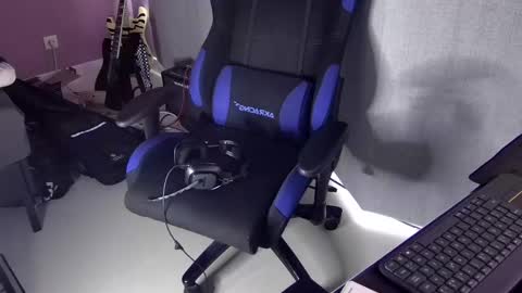 Snapshot of 55hotgboy chatting on 02-03-25, 08:57 Larese Carlo online show from 02-03-25, 08:57